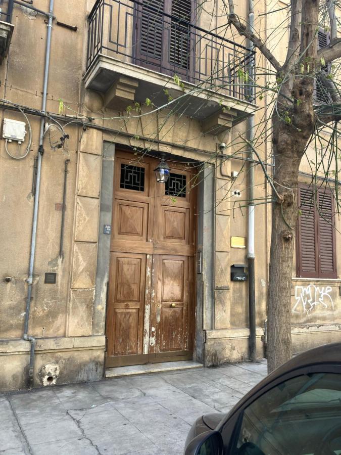 شقة A Casa Da Carlo باليرمو المظهر الخارجي الصورة